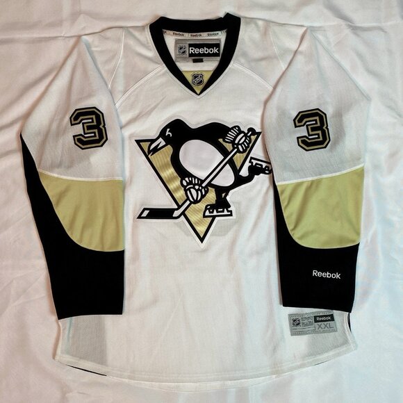 2016 NHL Reebok OLLI MAATTA #3 Pittsburgh Penguins Hockey AWAY Jersey Size XXL - Picture 1 of 9